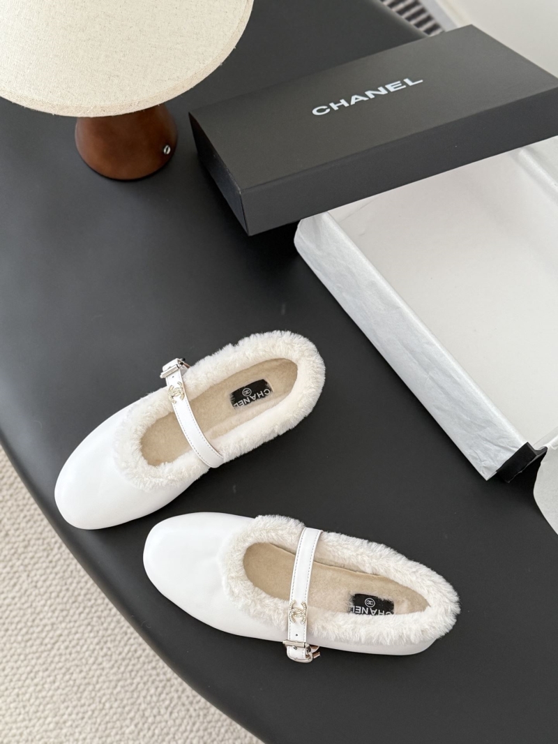 Ch**el loafers